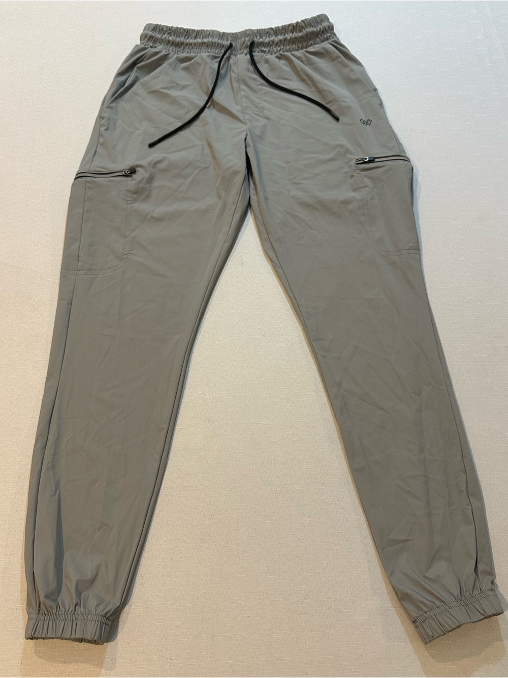 LEG3ND Men’s Gray Cargo Techwear Joggers Small